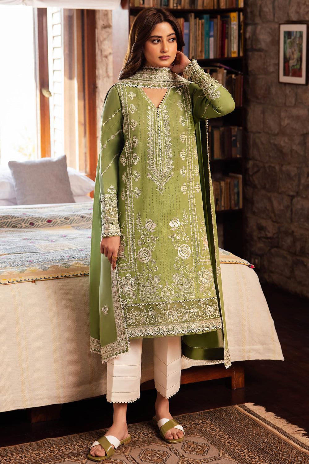 ZAHA LUXURY LAWN ZL-2525